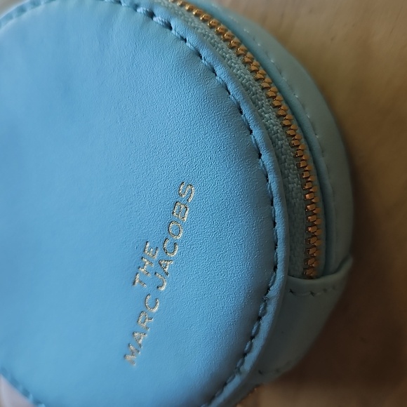 Marc Jacobs Light Blue Round Coin Pouch - Picture 3 of 13